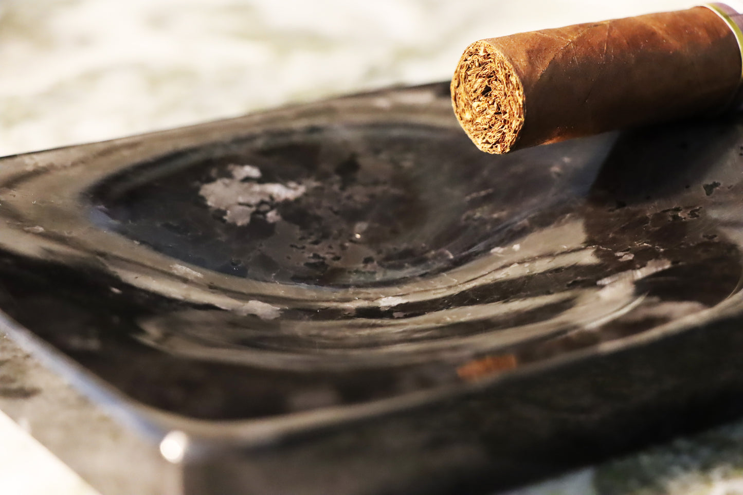 Sunset Boulevard Cigar Ashtray - Marron Cohiba