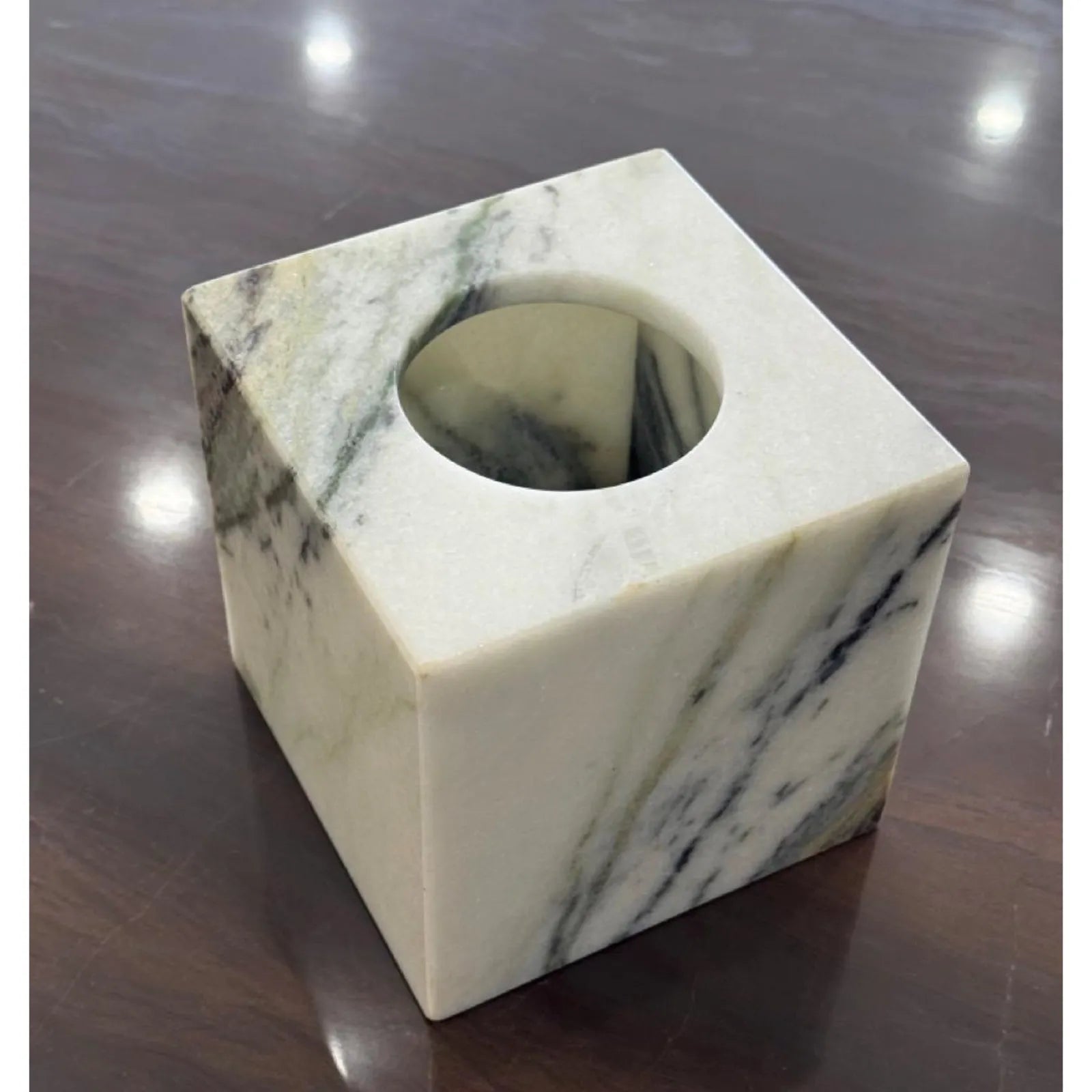 Natural_marble_tissue_box_Square